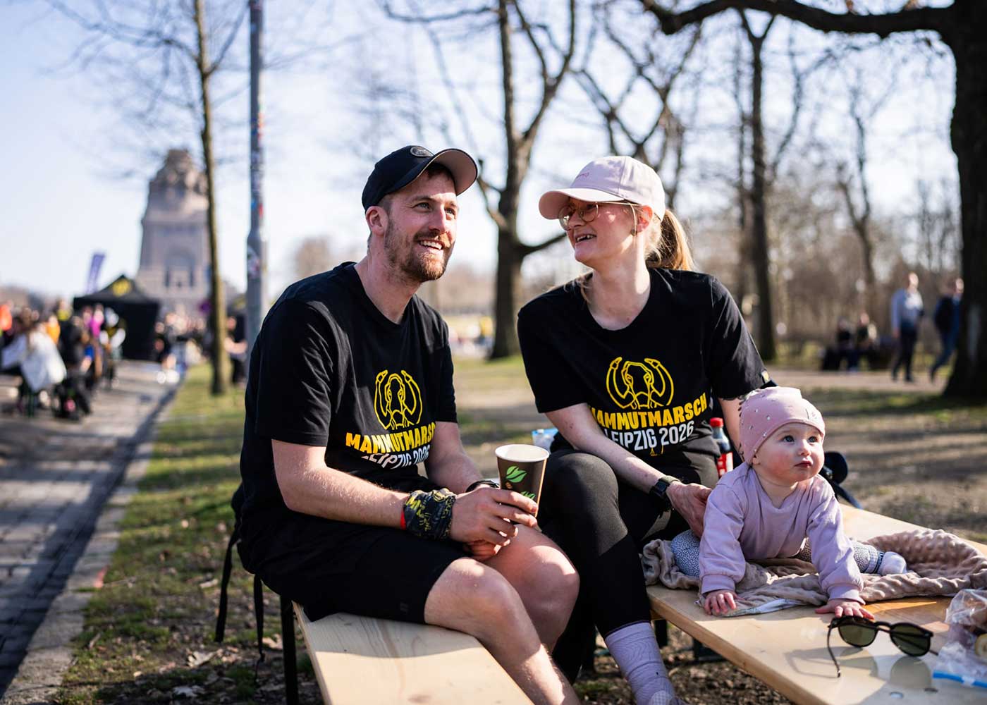 Mammutmarsch Leipzig März 2026 – Pause am Völkerschlachtdenkmal in Leipzig